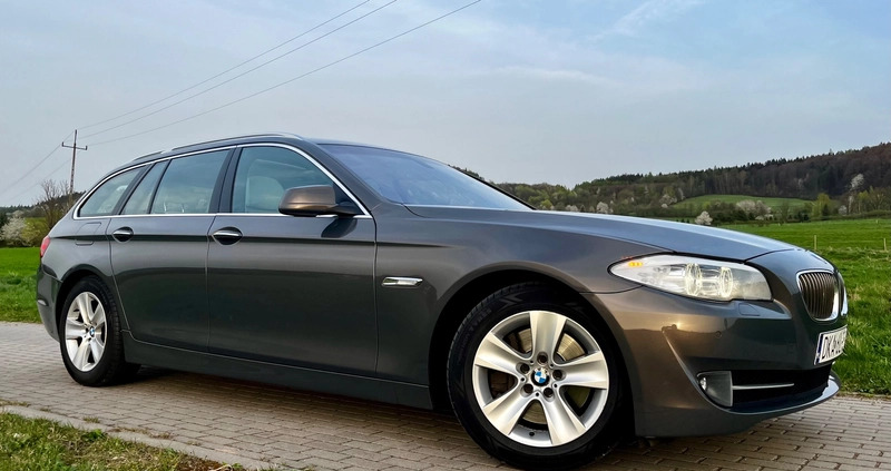BMW Seria 5 cena 72000 przebieg: 278000, rok produkcji 2013 z Pionki małe 781